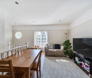 Neale Close Hampstead Garden Suburb N2 - Photo 1
