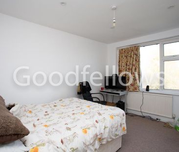 4 bedroom semi-detached house to rent - Photo 5