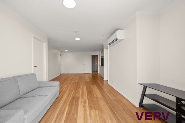 STYLISH CITY LIVING ON NORTHBOURNE AVENUE - Photo 1