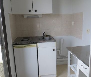 Location Appartement 1 pièce 29m² CHAMALIERES 63400 - Photo 3