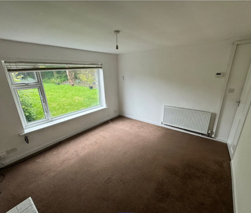 2 bedroom maisonette to rent - Photo 2