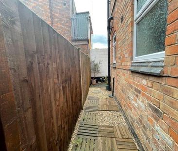 1 bedroom detached house to rent - Photo 3