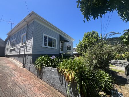 217 Hampden St - Photo 3