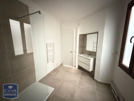 Location Appartement 3 pièces 98m² MARSEILLE 2ème - Photo 5