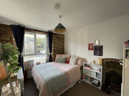 Market Strand, Falmouth - Photo 2