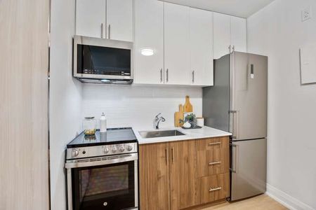 For Lease - 134 Carlton Street Unit# 3, Toronto, Ontario - Photo 4