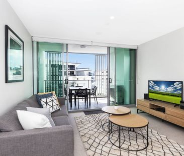 FULLY FURNISHED 1B 1B - MILTON PRECINCT - Photo 2
