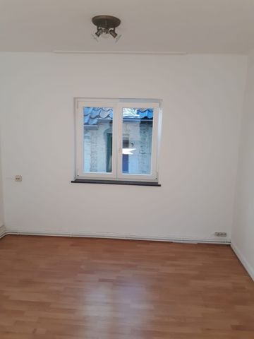 Genießen Sie die Vorzüge des zentralen Wohnens in einer frisch renovierten 1-Schlafzimmer-Wohnung im Herzen von Eupen. - Foto 5