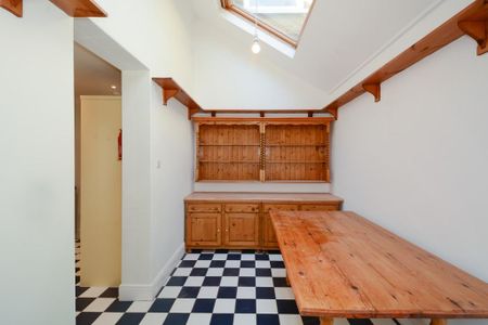 4 bedroom terraced house to rent - Photo 3
