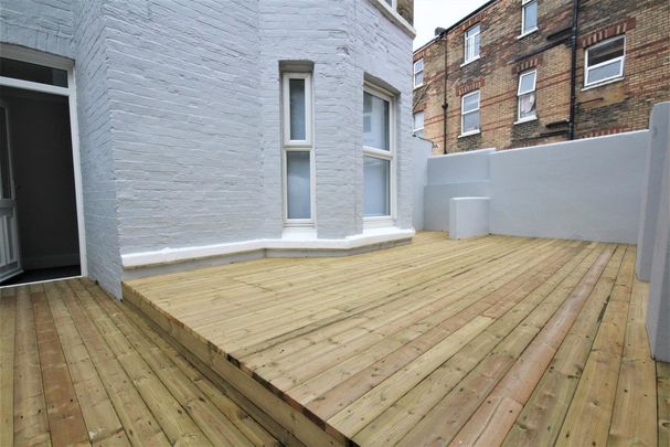 South View Place, West Cliff, Bournemouth - Photo 1