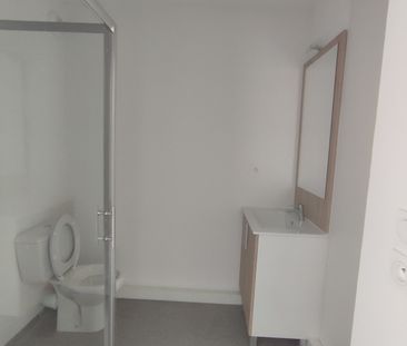 Location Appartement 1 pièce 18m² NIMES 30000 - Photo 4