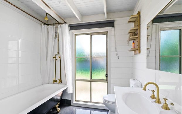 Thinking of selling? Contact our agent - Photo 1