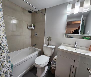 689 Churchill Avenue North - 301 - Photo 1