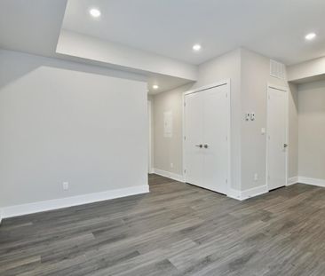 16 Champagne Avenue South - 205 - Photo 3