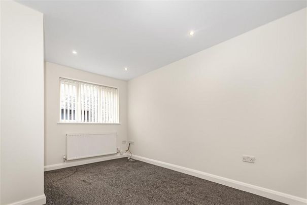 3 bedroom townhouse to rent - Photo 1