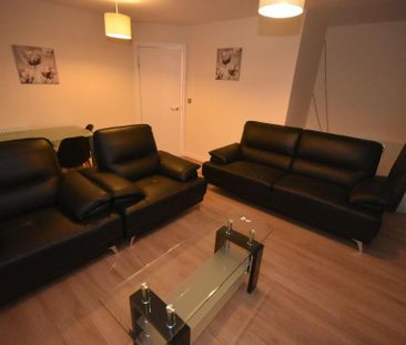 4 bedroom townhouse to rent - Photo 1