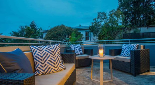 MODERN 3 BEDROOM TOWNHOUSE PARNELL - Photo 1