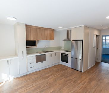 Brand new 1-bedroom apartment on George St - Photo 5