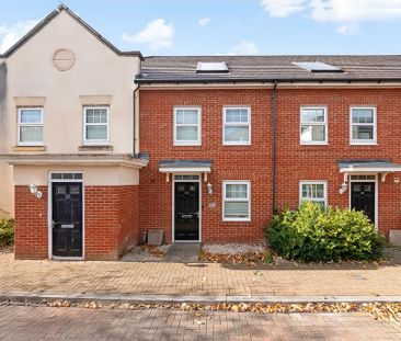 3 bedroom terraced house to rent - Photo 3