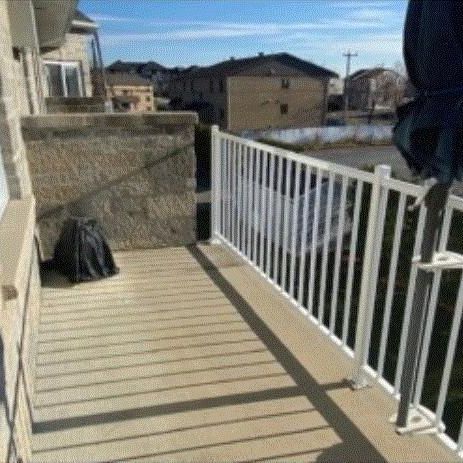 Grand 3 1/2 RENOVER, Saint-Eustache avec clientèle établi de 55+ ans - Photo 1