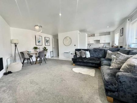 2 bedroom apartment to rent - Photo 2