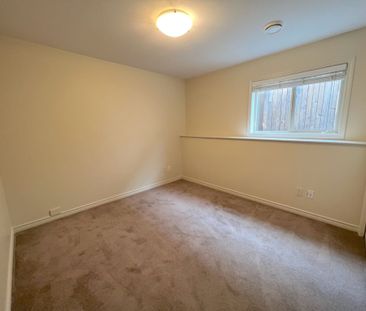 June 1: 2 bedroom, 1 bath walkout suite – Upper Mission - Photo 3