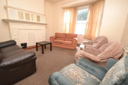 Derby Road, Lenton, Nottingham, NG7 - Photo 1
