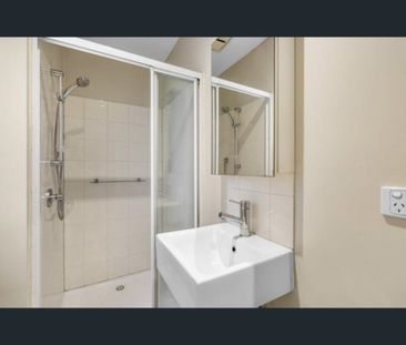 43 Waxflower Crescent, Bundoora, Vic 3083 - Photo 2