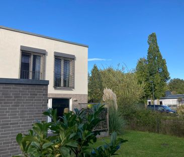 neuwertiges Endreihenhaus mit 2 Vollgeschossen und Garten in Tornesch! - Photo 2