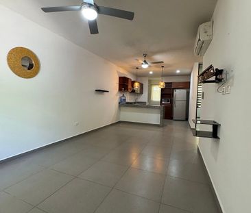 Departamento en renta en planta baja Semi Amueblado a una Cuadra de... - Photo 1