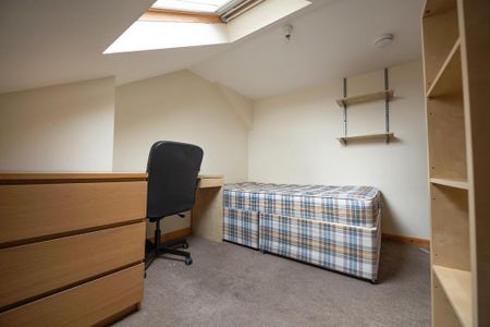 5 bedroom terraced house to rent - Photo 2