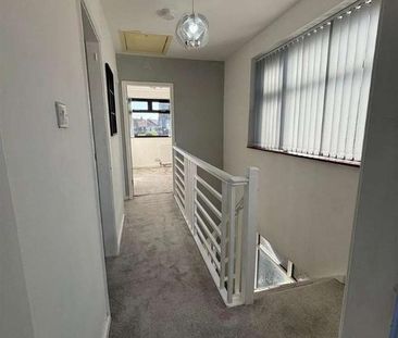 Woodhall Avenue, Whitefield, M45 - Photo 1
