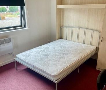 Studio to rent - Photo 3