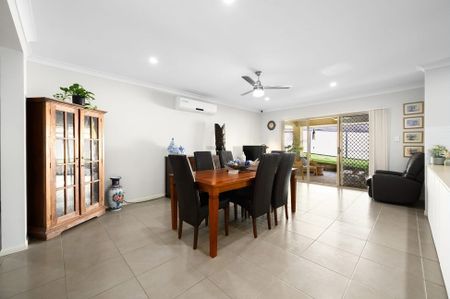 7 Lowe Court, Maudsland QLD 4210 - House For Rent | Domain - Photo 3