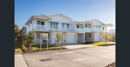 BRAND NEW TOWNHOUSES LEASING NOW - Photo 5