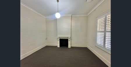 The Best of Both Worlds - Photo 2