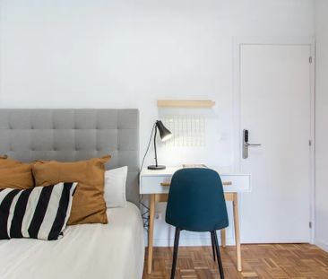 Calle del Pez Austral, Madrid, Community of Madrid 28007 - Photo 4