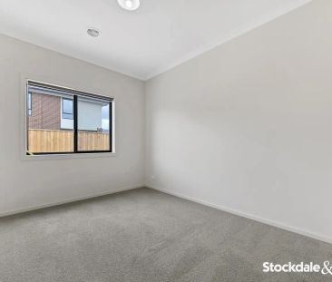 “4 BEDROOM FAMILY HOME FOR RENT IN WERRIBEE !!” - Photo 4