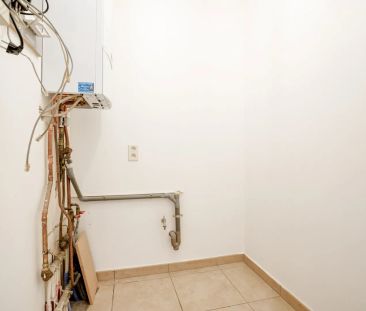 Goedgelegen 2slpk-appartement met terras en staanplaats - Photo 2