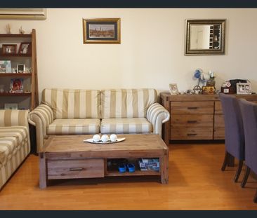 New Kitchen and Laundry in the heart of Fortitude Valley - Photo 4