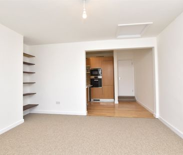 Henrietta Street, Bath, Somerset, BA2 - Photo 2