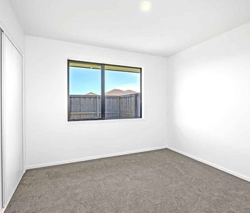 Fresh Two Bedroom Home! - Photo 5