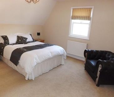 3 bedroom apartment to rent - Photo 5