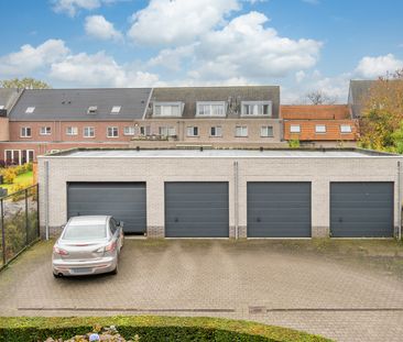 APPARTEMENT MET 2 SLPKS EN 2 GARAGES OP 1e VERD. - Foto 4