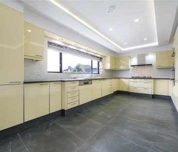 Forestdale, N14, London - Photo 4