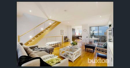 Grand-sized Townhouse in Parkland Setting (Facing Levanto Street) - Photo 4