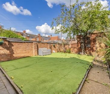 3 bed House To Let - Photo 4