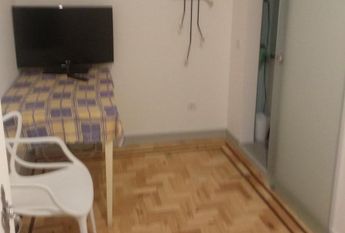 Arrendo pequeno apartamento T1 em Coimbra