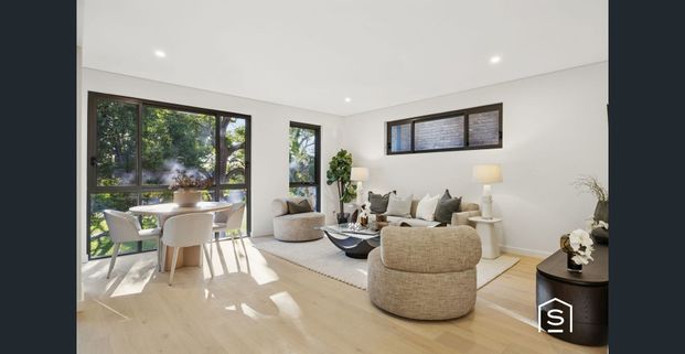 Brand New 7 min walk to Eastwood Train Station - Photo 1