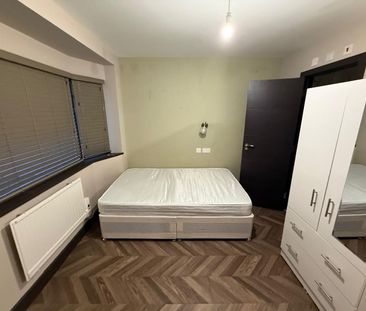 Studio Flat, Stox Mead, HA3 - Photo 3